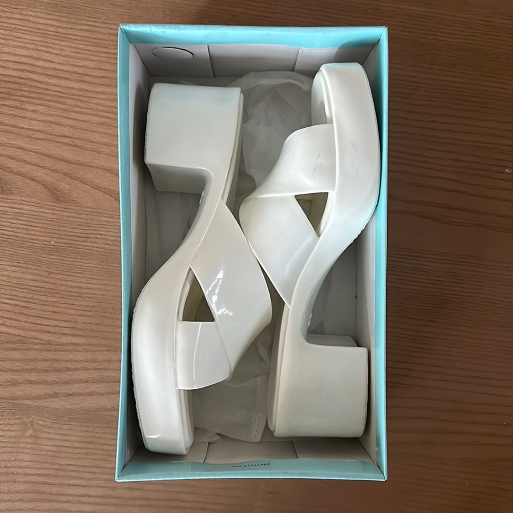 Jeffrey Campbell Bubblegum Platform Jelly Sandal size 9